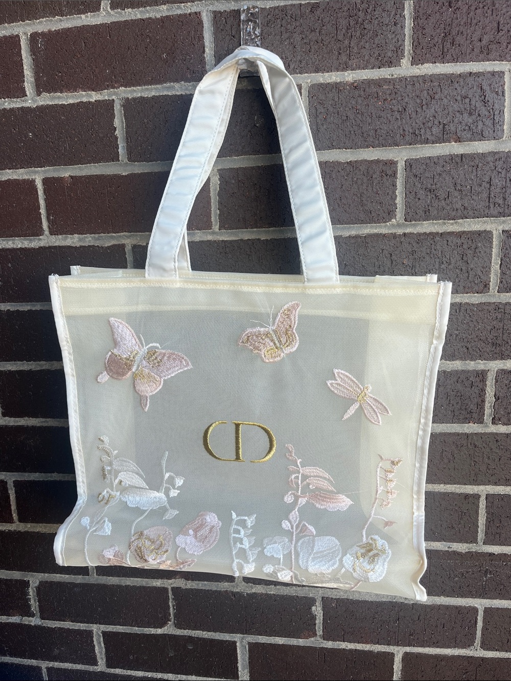 Dior beauty Cream Mesh Tote with Pink & Gold Embroidery, NWOT